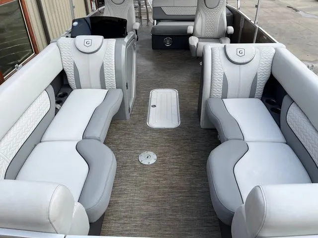 Slide: The Image of Monaco MONACO 235SFI 2022 - 6