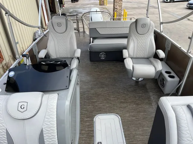 Slide: The Image of Monaco MONACO 235SFI 2022 - 7