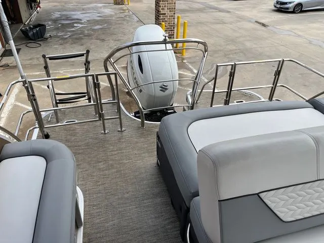 Slide: The Image of Monaco MONACO 235SFI 2022 - 9