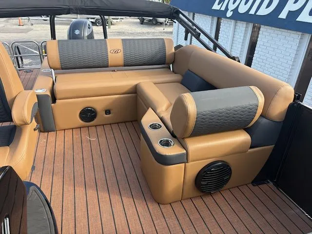 Slide: The Image of Bentley Pontoons Elite Swingback Bench 223 2026 - 15