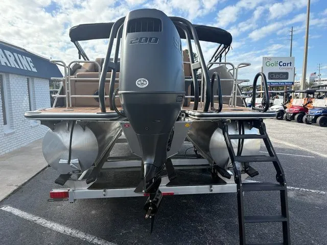 Slide: The Image of Bentley Pontoons Elite Swingback Bench 223 2026 - 5