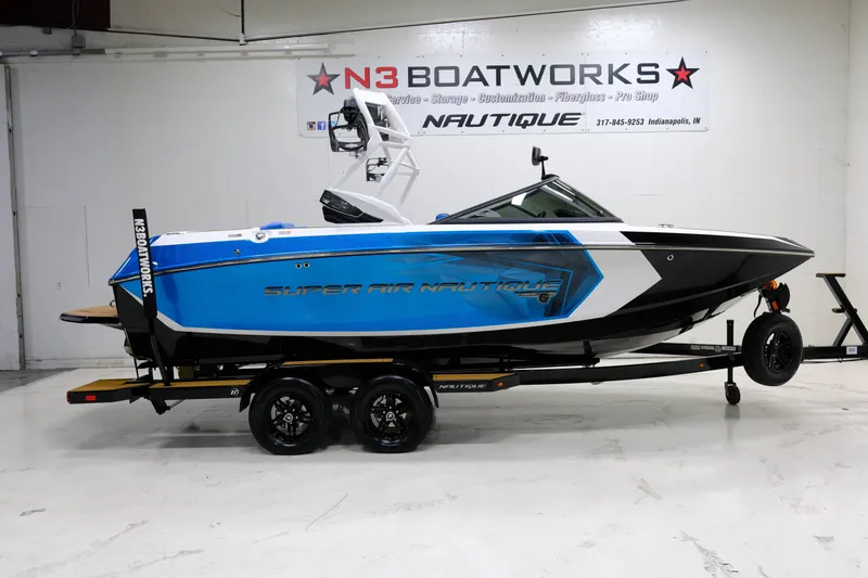 Slide: The Image of Nautique Super Air Nautique G21 2016 - 1