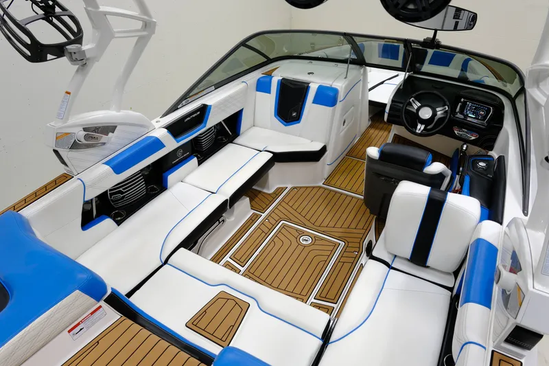 Slide: The Image of Nautique Super Air Nautique G21 2016 - 10