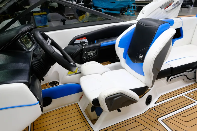 Slide: The Image of Nautique Super Air Nautique G21 2016 - 14