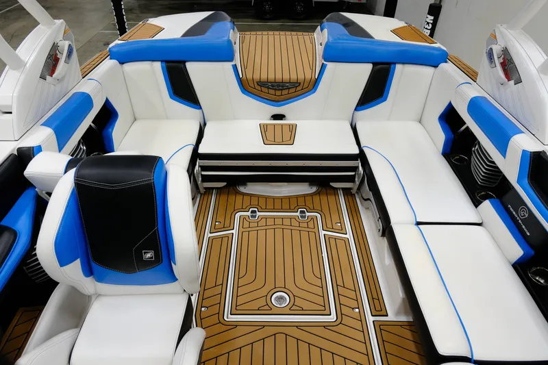 Slide: The Image of Nautique Super Air Nautique G21 2016 - 15