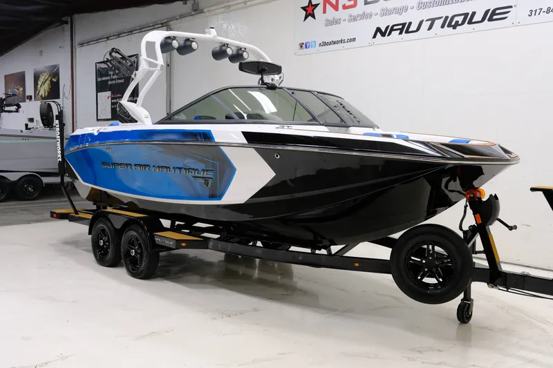 Slide: The Image of Nautique Super Air Nautique G21 2016 - 2