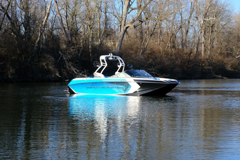 Slide: The Image of Nautique Super Air Nautique G21 2016 - 26