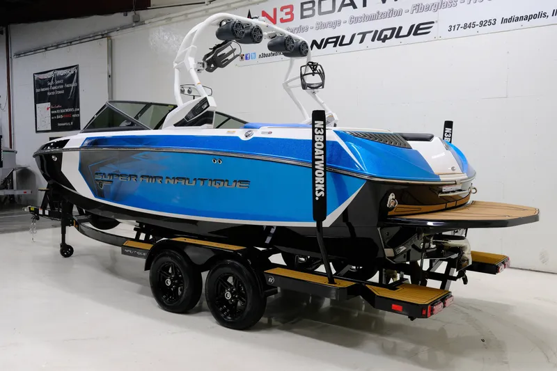 Slide: The Image of Nautique Super Air Nautique G21 2016 - 6