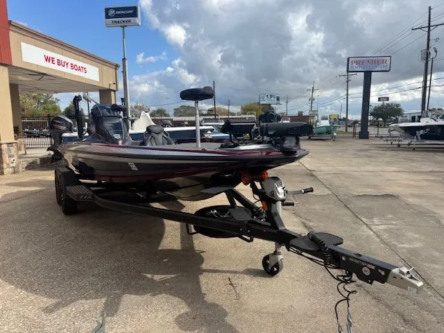 Slide: The Image of Skeeter ZXR20 2022 - 8