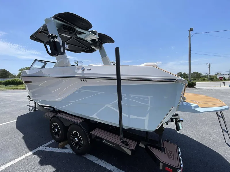 Slide: The Image of Nautique G23 2025 - 11