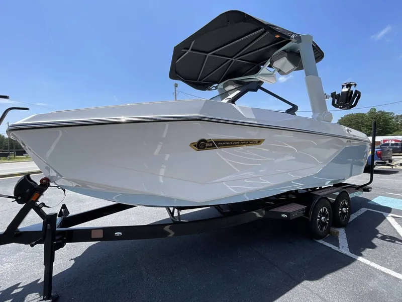 Slide: The Image of Nautique G23 2025 - 17