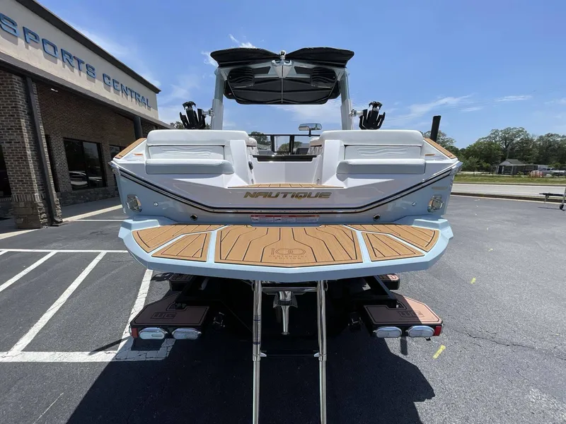 Slide: The Image of Nautique G23 2025 - 22