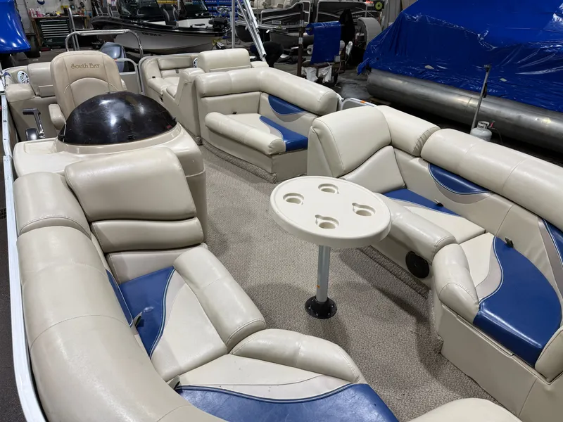 Slide: The Image of South Bay 722 Rear Lounge Pontoon & Yamaha 90HP 4-Stroke EFI 2011 - 28