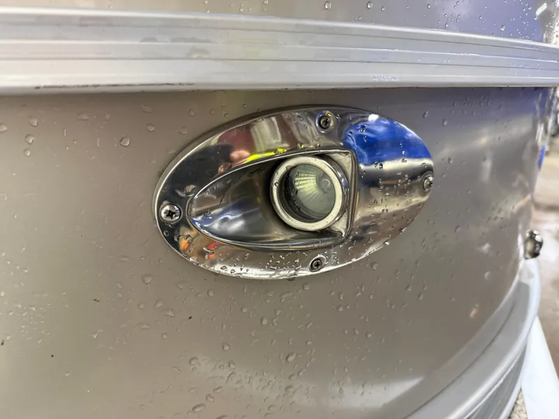 Slide: The Image of South Bay 722 Rear Lounge Pontoon & Yamaha 90HP 4-Stroke EFI 2011 - 30