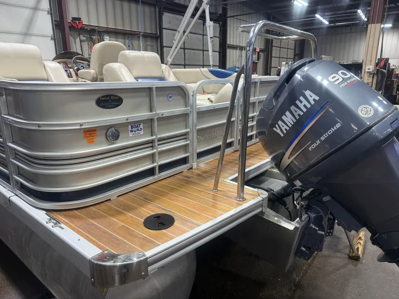 Slide: The Image of South Bay 722 Rear Lounge Pontoon & Yamaha 90HP 4-Stroke EFI 2011 - 32