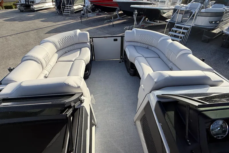 Slide: The Image of Luxurious seating on 2026 Avalon 2585 Catalina Windshield Quad Lounger, Tri Toon boat. - 16