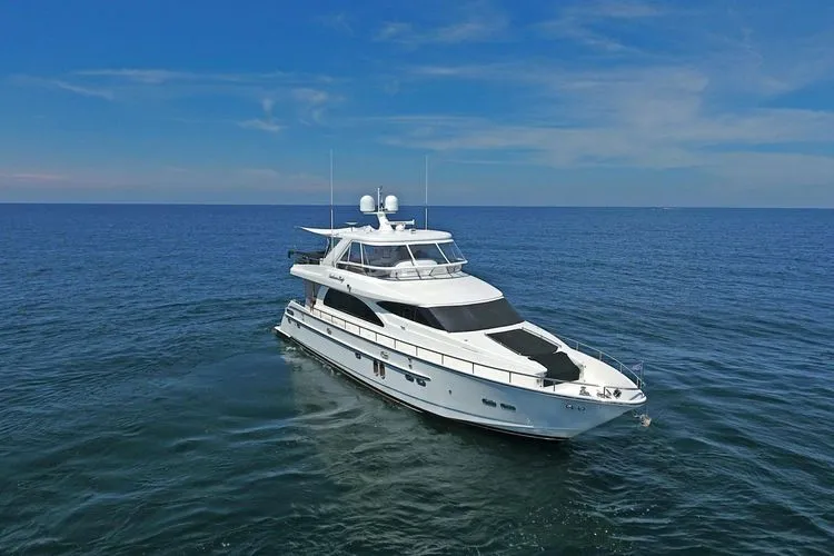 Slide: The Image of 2006 Horizon E73 - Image 2 - 2