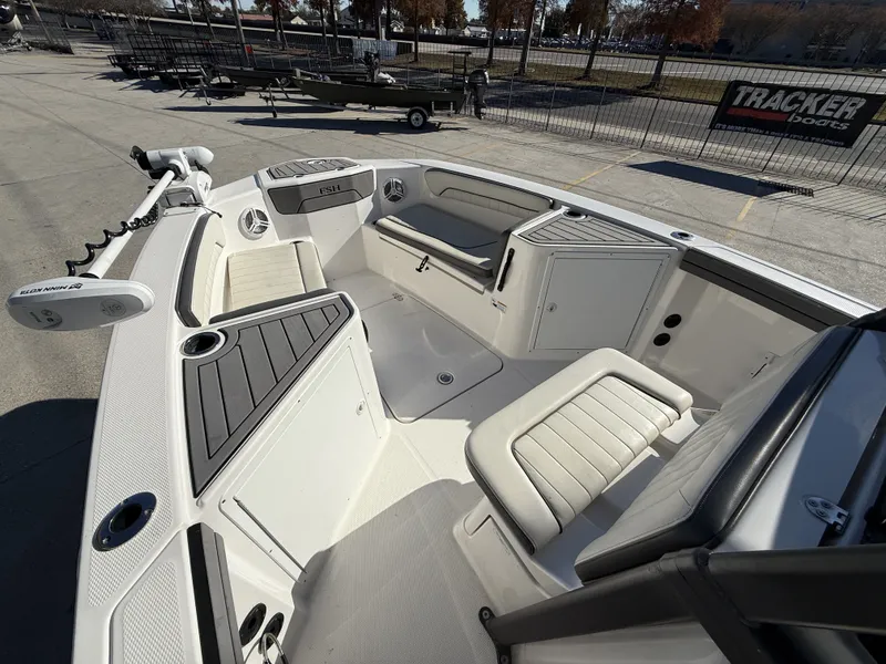 Slide: The Image of Yamaha 210 FSH Sport 2019 - 7