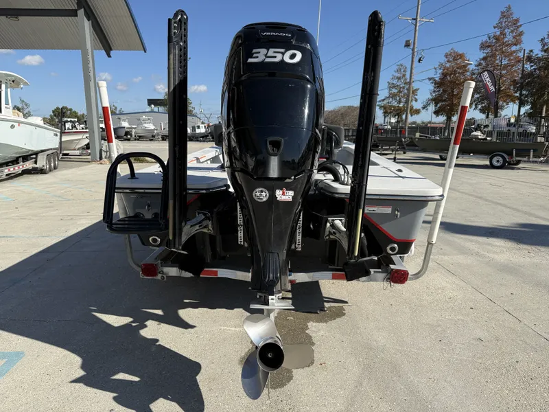 Slide: The Image of Blazer Bay 2420 GTS 2018 - 3