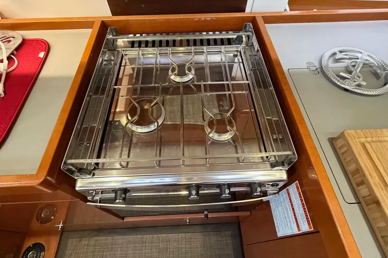 Slide: The Image of Stove and custom cutting board. - 20