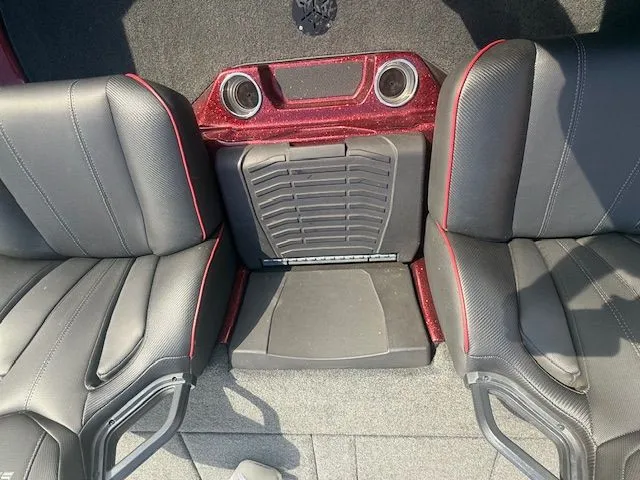 Slide: The Image of Skeeter ZXR20 2022 - 15