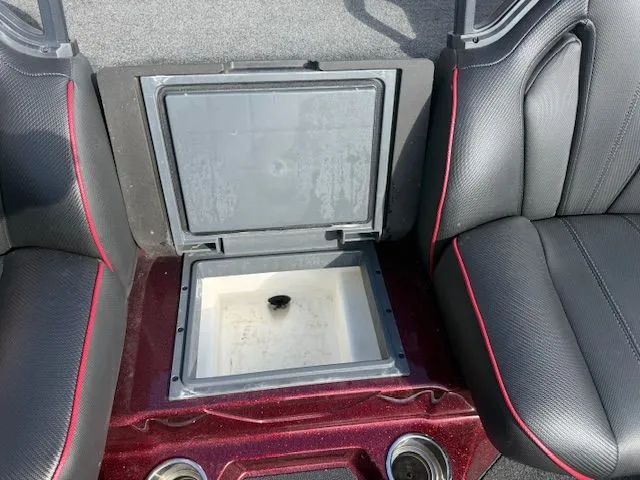 Slide: The Image of Skeeter ZXR20 2022 - 23