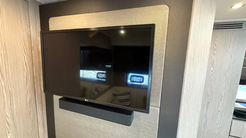 Slide: The Image of 2023 Azimut Atlantis 45 - Image 37 - 37