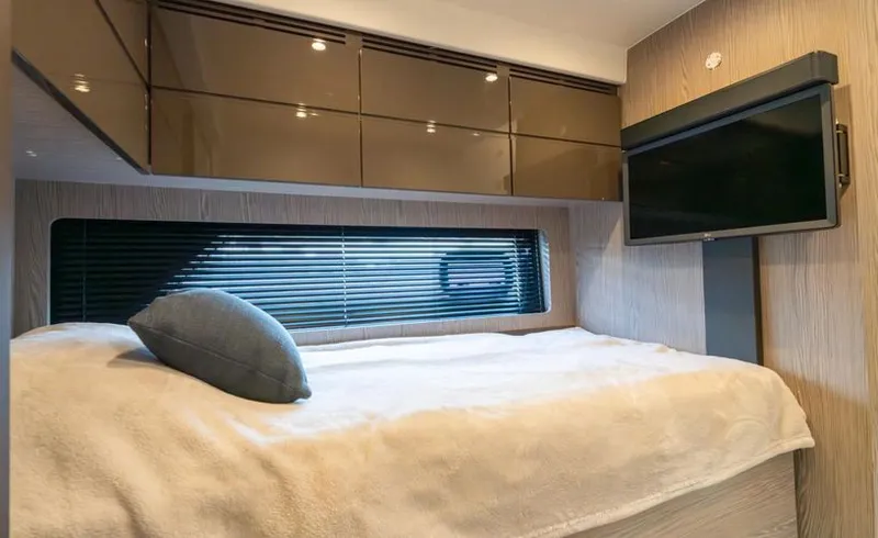 Slide: The Image of 2023 Azimut Atlantis 45 - Image 39 - 39