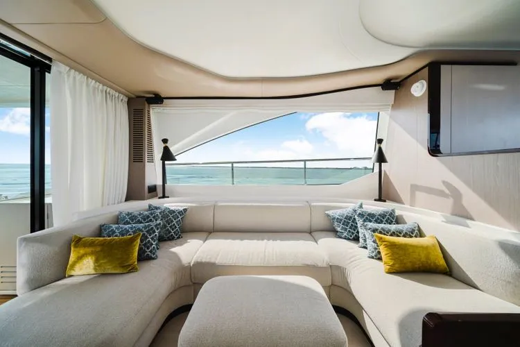 Slide: The Image of 2023 Azimut 60 Fly - Image 11 - 11