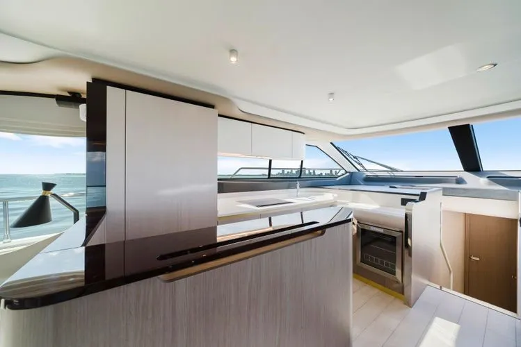 Slide: The Image of 2023 Azimut 60 Fly - Image 12 - 12