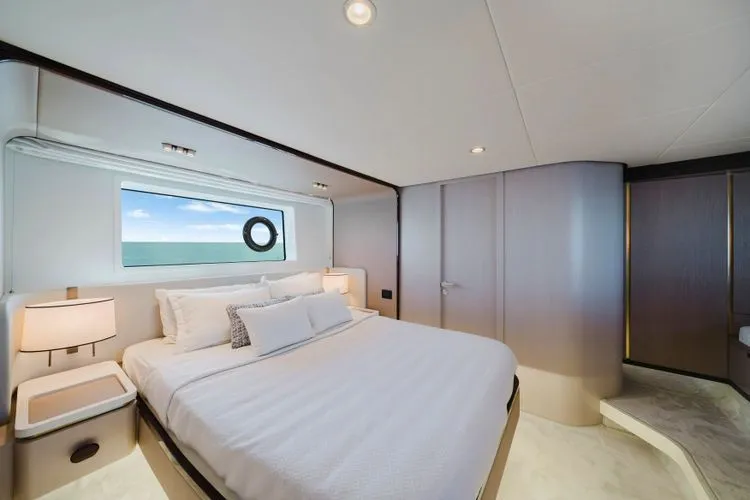 Slide: The Image of 2023 Azimut 60 Fly - Image 31 - 31