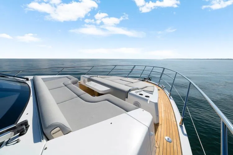 Slide: The Image of 2023 Azimut 60 Fly - Image 49 - 49
