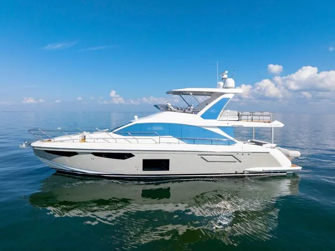 Slide: The Image of 2023 Azimut 60 Fly - Image 5 - 5
