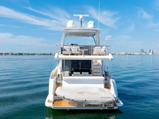 Slide: The Image of 2023 Azimut 60 Fly - Image 7 - 7