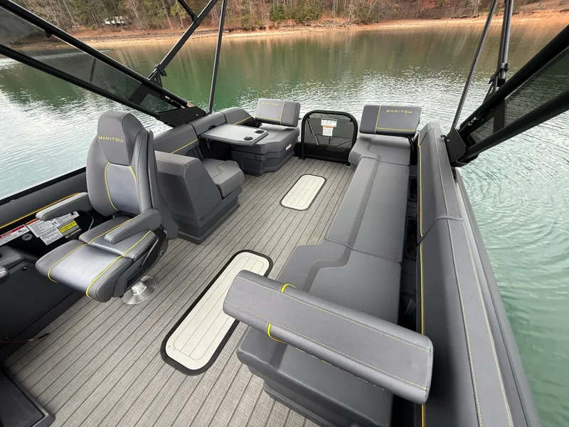 Slide: The Image of Mantaou 22 Explore Switchback Max 2023 - 10