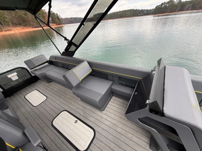 Slide: The Image of Mantaou 22 Explore Switchback Max 2023 - 11