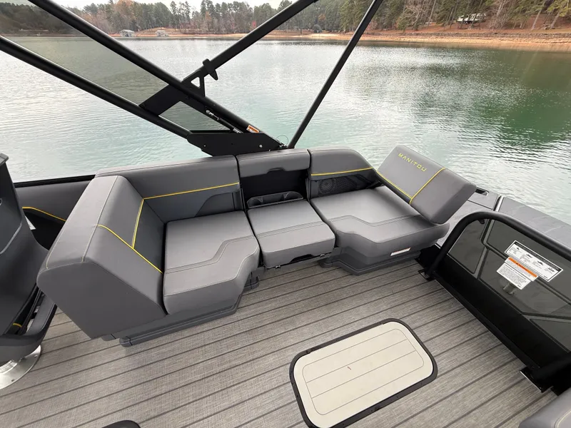 Slide: The Image of Mantaou 22 Explore Switchback Max 2023 - 13