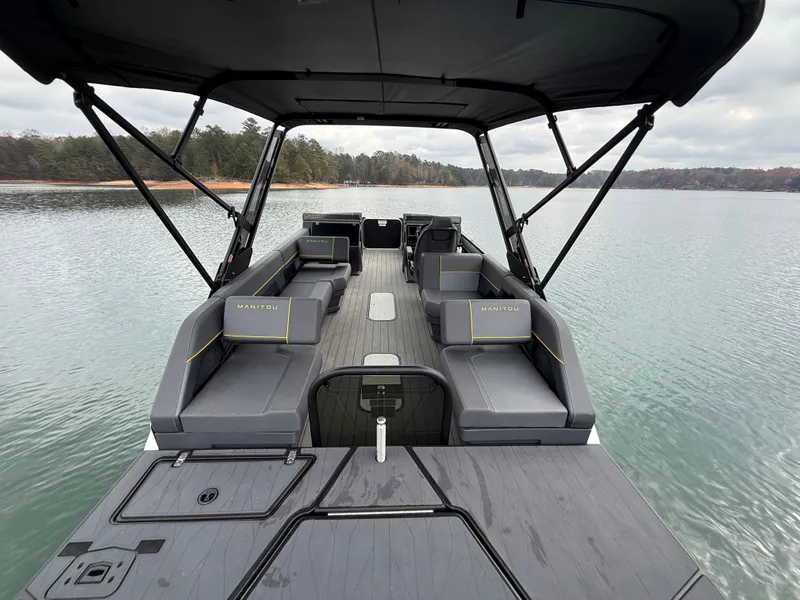 Slide: The Image of Mantaou 22 Explore Switchback Max 2023 - 15