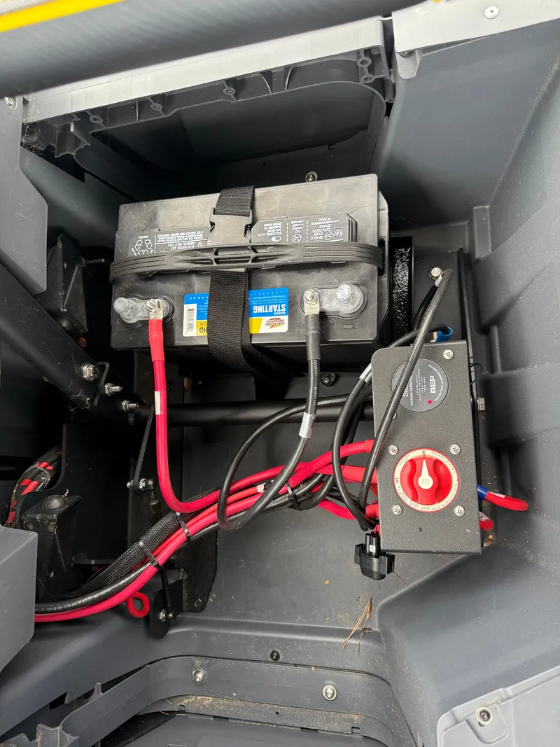 Slide: The Image of Mantaou 22 Explore Switchback Max 2023 - 16