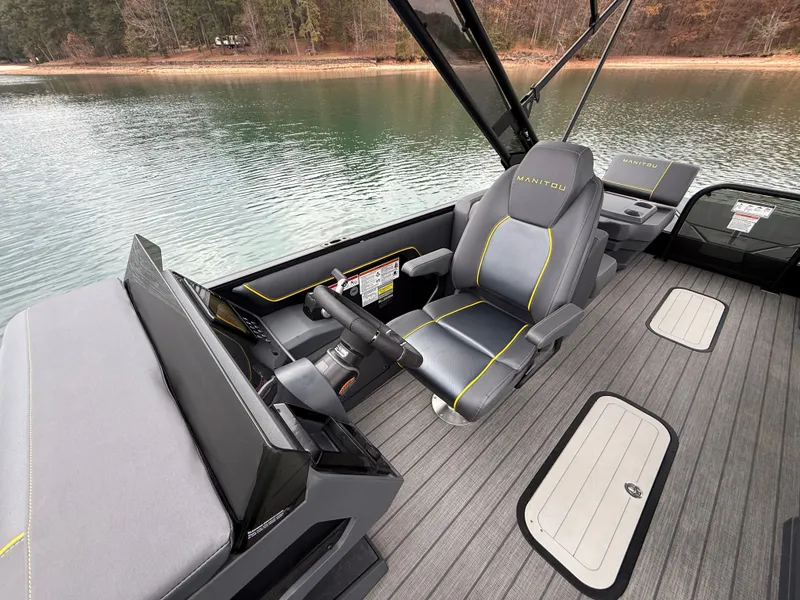 Slide: The Image of Mantaou 22 Explore Switchback Max 2023 - 18