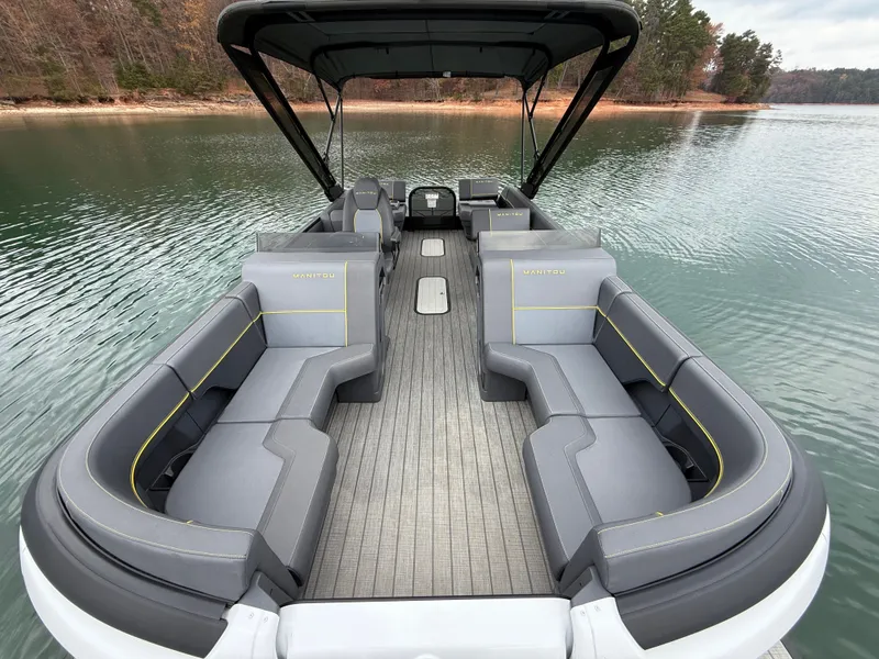 Slide: The Image of Mantaou 22 Explore Switchback Max 2023 - 5