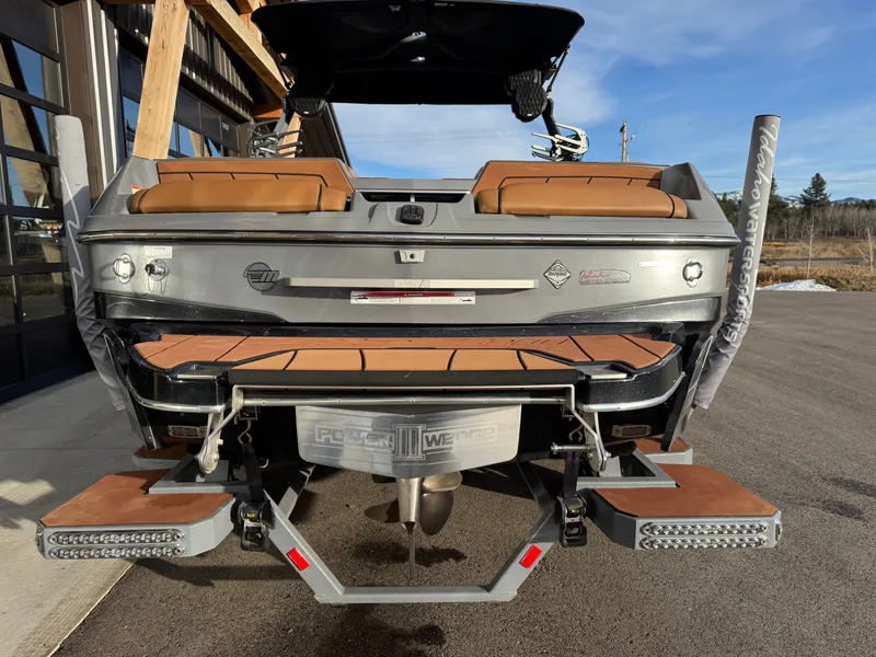 Slide: The Image of Malibu Wakesetter 23 LSV 2023 - 6