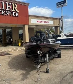 Slide: The Image of Skeeter ZXR20 2022 - 7