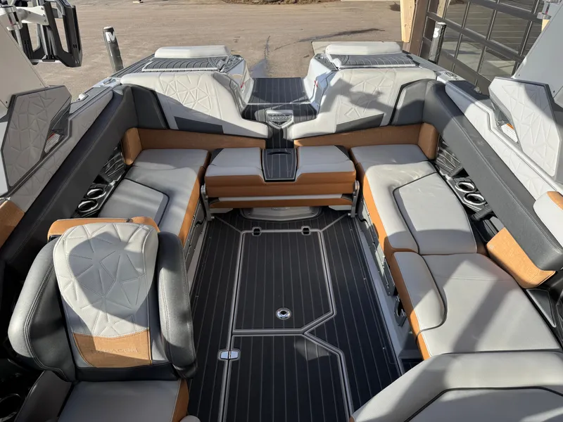 Slide: The Image of Nautique Super Air Nautique G23 Paragon 2021 - 11