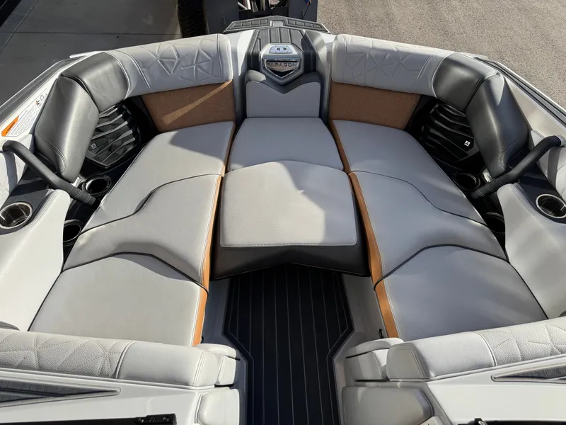 Slide: The Image of Nautique Super Air Nautique G23 Paragon 2021 - 14