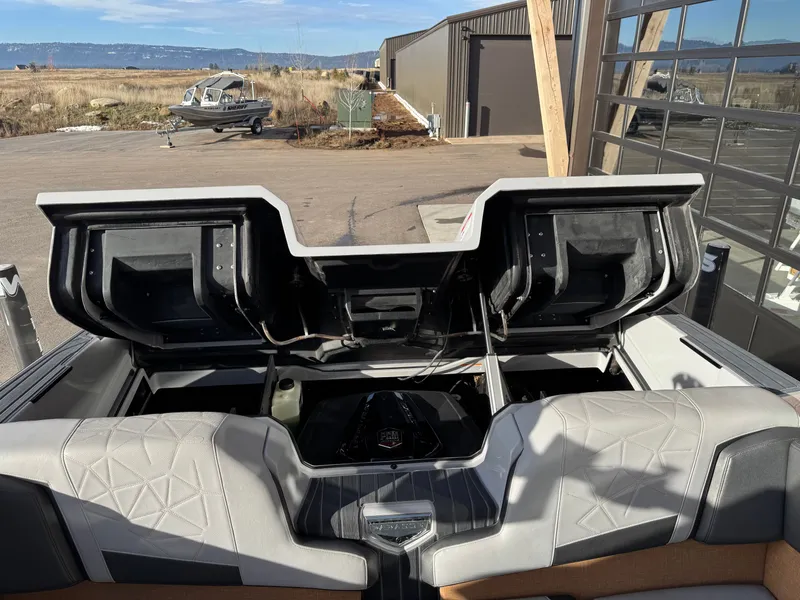 Slide: The Image of Nautique Super Air Nautique G23 Paragon 2021 - 15