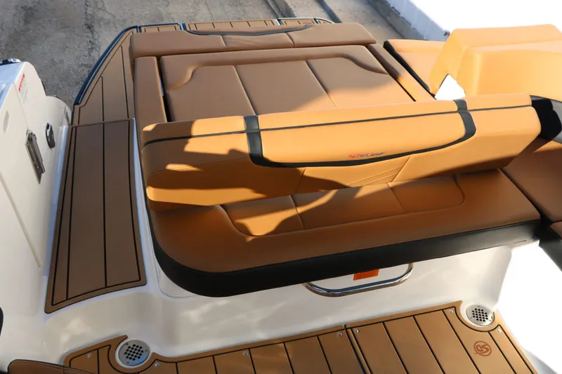 Slide: The Image of Chaparral 30 Surf 2026 - 39