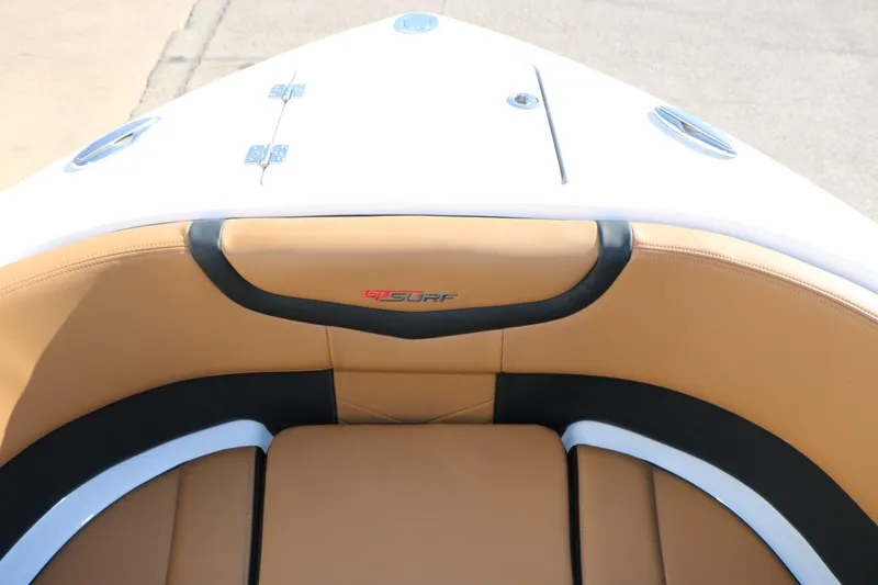 Slide: The Image of Chaparral 30 Surf 2026 - 45