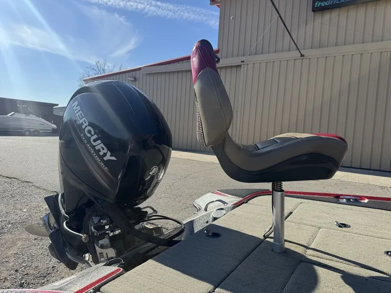 Slide: The Image of Triton 18XS 2014 - 10