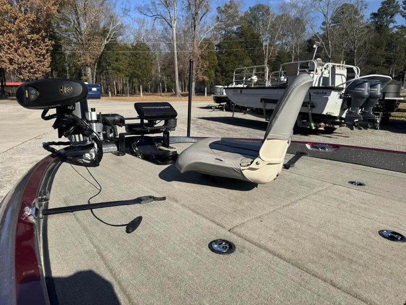 Slide: The Image of Triton 18XS 2014 - 7